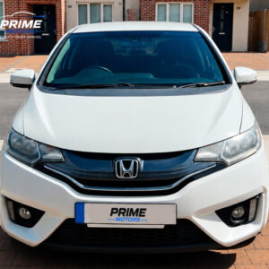 honda fit shuttle pearl white hybrid (1)