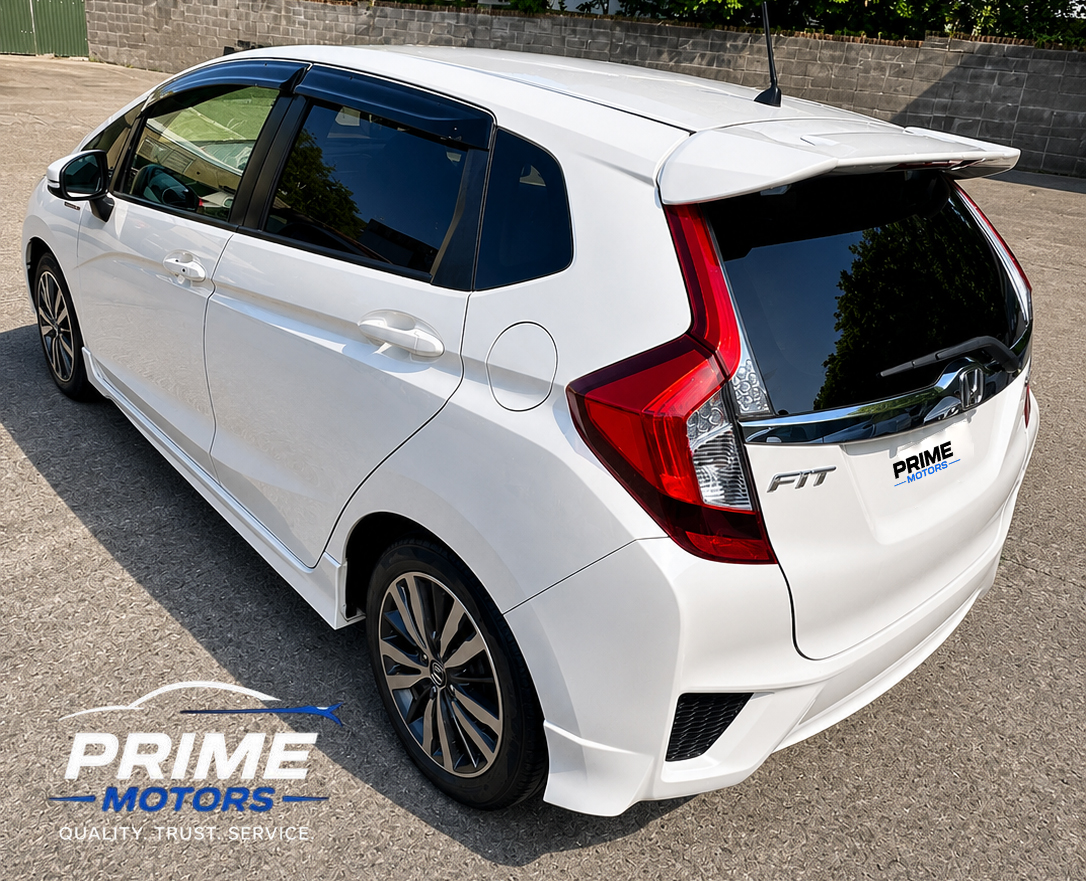 honda fit shuttle pearl white hybrid (5) honda fit shuttle pearl white hybrid (5)