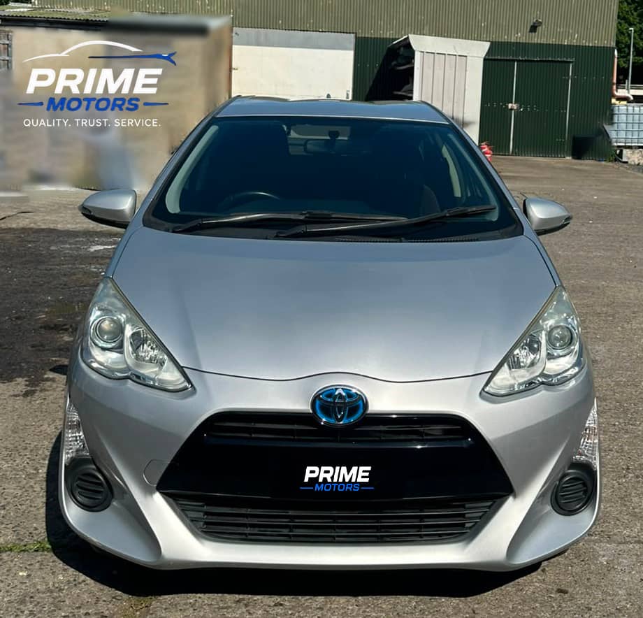 toyota aqua 2015 g package hybrid (1) toyota aqua 2015 g package hybrid (1)